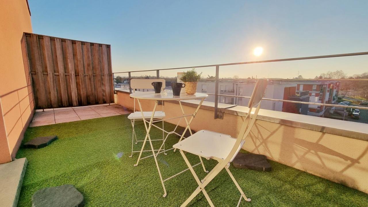 Le Smart - Parking - Terrasse - Wifi - Mulhouse - Relax Bnb Pfastatt Экстерьер фото